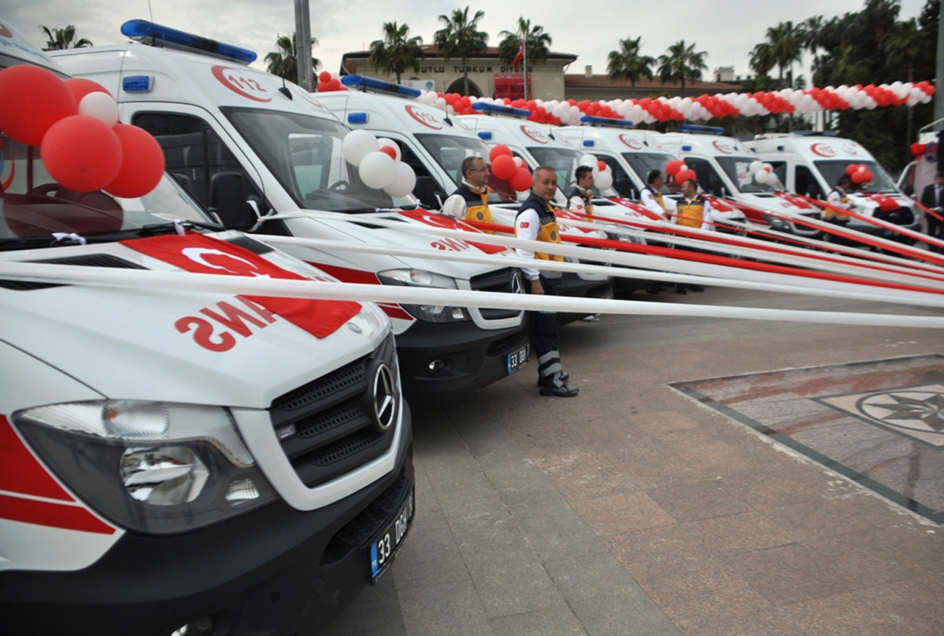 Mersin'de 12 ambulans hizmete başladı  